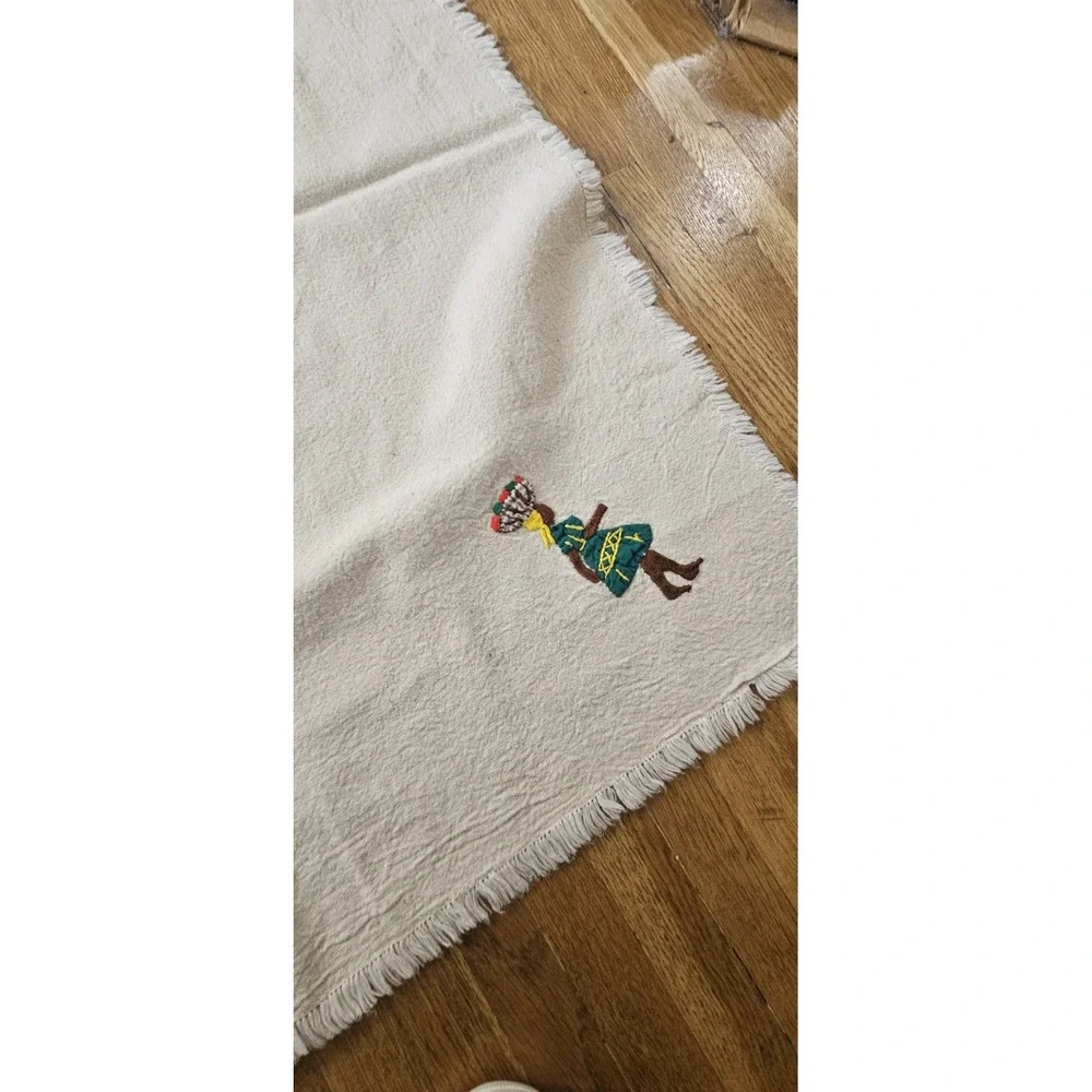 VtgCaribbean hand stitched embroidered tablecloth JAMAICAN FOLK ART linen 42x70